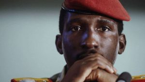 Le moins que l’on puisse dire, c’est que Sankara et ses camarades ont fait rêvé les Burkinabè et les africains à travers un véritable programme de transformations profondes des conditions et des habitudes de leurs compatriotes.